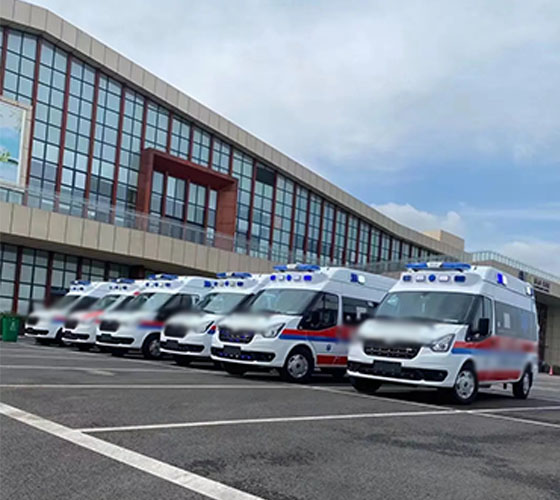 聂拉木县服务车队展示